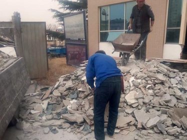 济南深夜看免费网站违建半年，拆出“110个泉城广场”