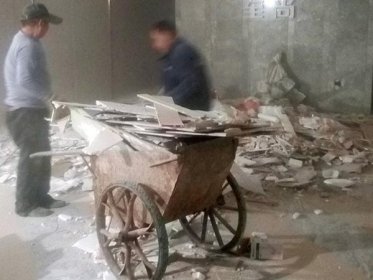 济南信力达深夜看免费网站公司告诉大家吊顶应该这样拆